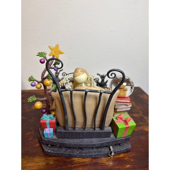 Disney Nightmare Before Christmas Jack Skellington Zero Bed Scene Sculpture - Picture 5 of 12